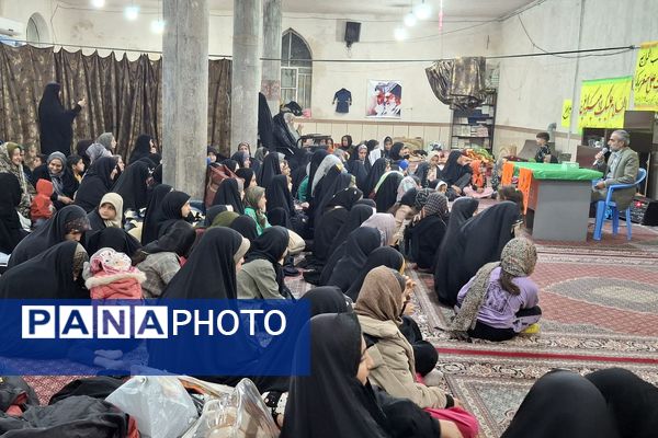 اعتکاف دانش‌آموزان دختر نوجوان در مسجد علی‌بن‌ابی‌طالب(ع) روستای ملاانبار
