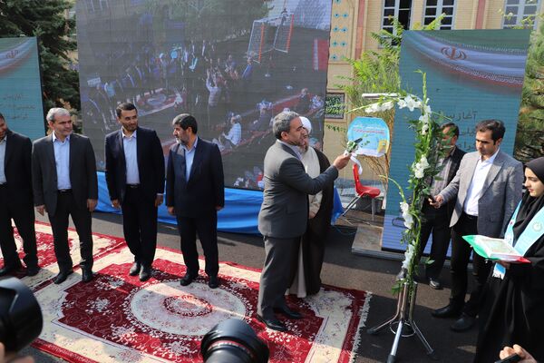 بوی ماه مهر در مدارس آذربایجان‌شرقی