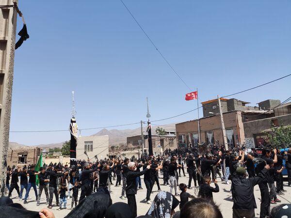 مراسم سوگواری اباعبدالله الحسین در روستای حصار