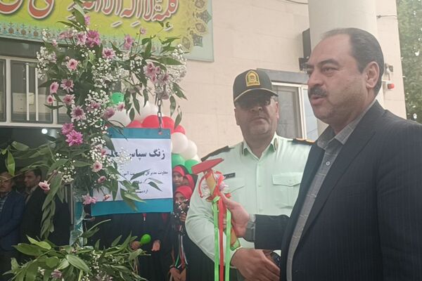 برگزاری مراسم بزرگداشت روز معلم در نیشابور 