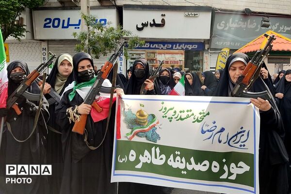 طنین لبیک به ایران امام‌رضایی؛ تجلی وحدت مدیران و بسیجیان در رزمایش بزرگ اقتدار