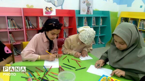 ایستگاه نقاشی با موضوع صرفه جویی در مصرف انرژی ویژه  کودکان