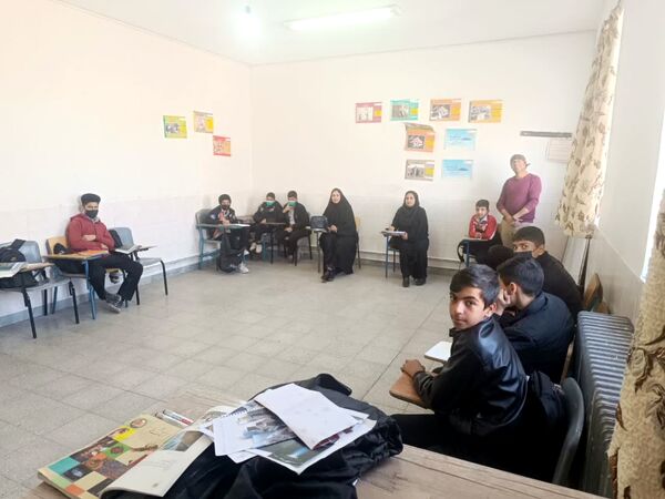 بازدید معاون آموزشی و کارشناس آموزش متوسطه اداره آموزش و پرورش خاتم 