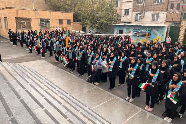همایش تشکیلاتی "وطن یار" در دبیرستان ایثار