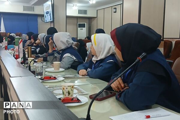 مراسم تقدیر از خبرنگاران برتر در آموزش و پرورش شهریار