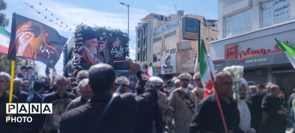 آرام گرفتن پیکر شهید سپهبد عبدالرحیم موسوی در حریم امن فاطمی
