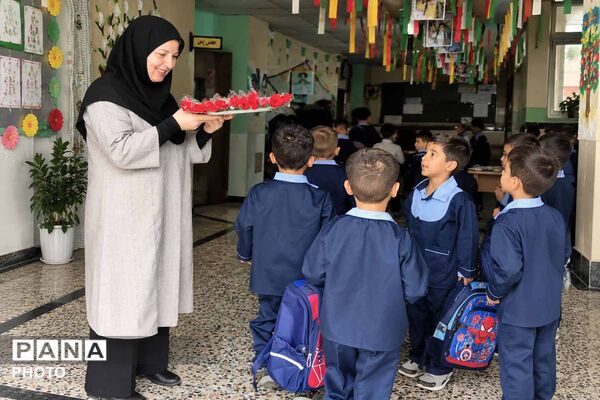 دومین رویداد گزارش تصویری پانا از نخستین روز حضور کلاس‌اولی‌ها در مدارس خراسان شمالی