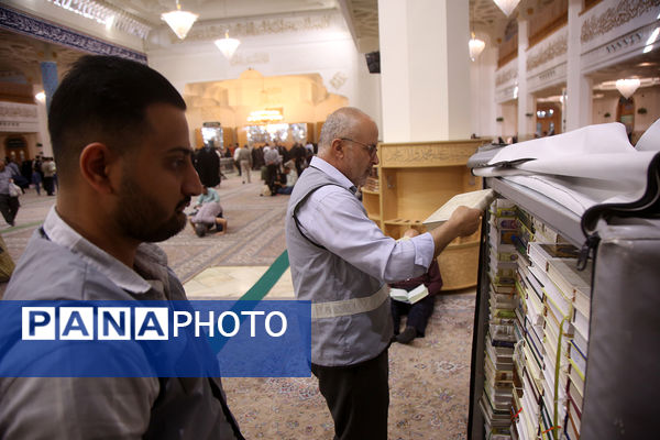 خدمت‌رسانی 35 خادمیار نوجوان در حرم حضرت معصومه(س)