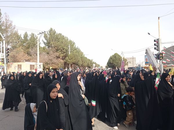 حضور باشکوه مردم جاجرم در جشن چهل و پنجمین فجر انقلاب