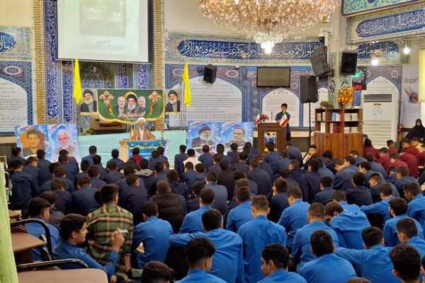  بزرگداشت یاوران مقاومت در مسجد امام حسن مجتبی(ع) ناحیه یک ری
