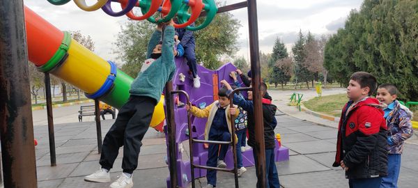 برگزاری اردوی یک‌روزه دانش‌آموزان دبستان مبین