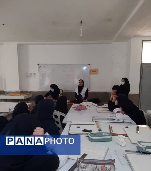 هفته بهداشت روان هنرستان زهرای مرضیه حاجی‌آباد