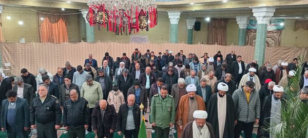 آخرین جمعه پاییز؛ هم‌نوایی دل‌ها در میعادگاه نماز جمعه