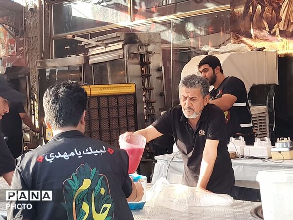 تجلی ایثار در مسیر اربعین