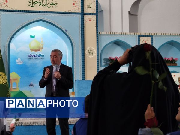 شادی و رنگ در جشن شکوفه‌ها در حرم امام رضا (ع)