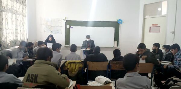 بازدید معاون آموزشی و کارشناس آموزش متوسطه اداره آموزش و پرورش خاتم 