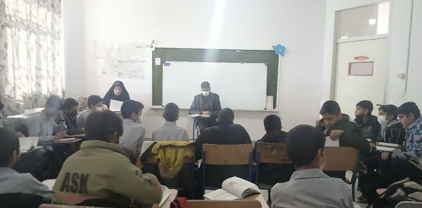 بازدید معاون آموزشی و کارشناس آموزش متوسطه اداره آموزش و پرورش خاتم 