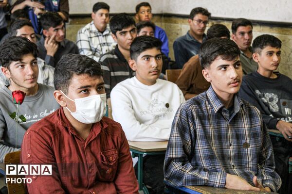 آغاز سال تحصیلی جدید با شور و نشاط دانش‌آموزان
