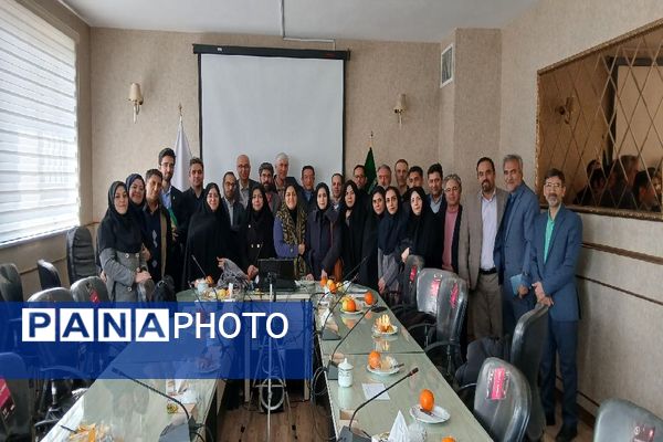 دوره توانمندسازی مدرسان برتر آموزش خانواده 