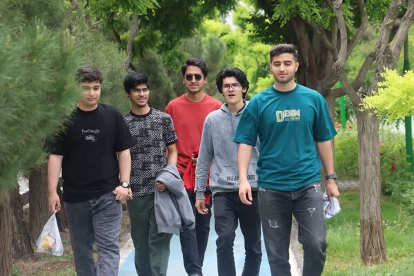 غوغای دانشگاه فردوسی مشهد در روز کنکور ۱۴۰۴