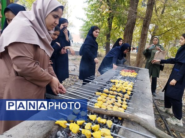 اردوی طرح تمشک دانش‌آموزان ناحیه یک بهارستان