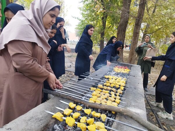 اردوی طرح تمشک دانش‌آموزان ناحیه یک بهارستان