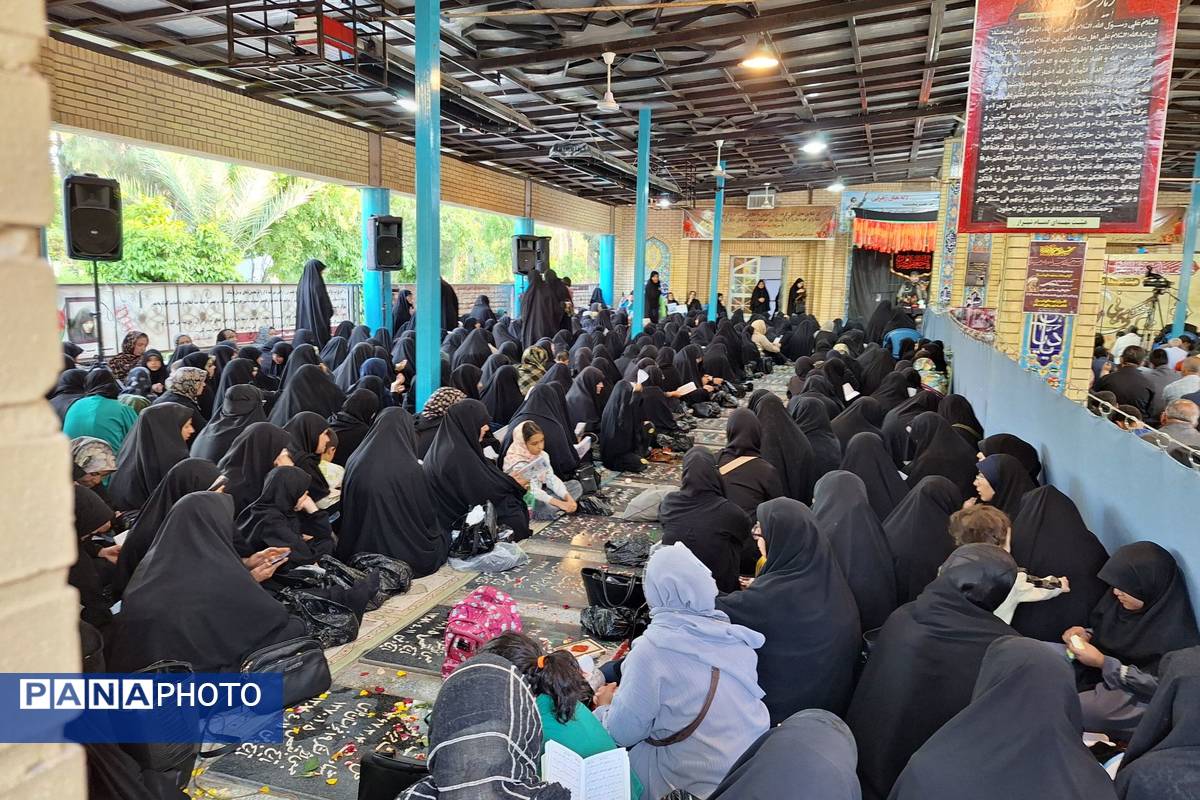 برگزاری یادواره شهدا در گلزار شهدای شیراز