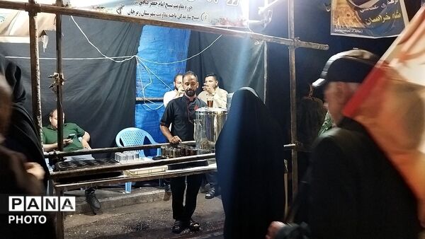موکب شهدای روستای آهوان در هشتاد و نهمین شب از اجتماعات مردمی 
