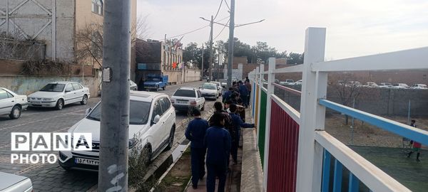 سومین جلسه درس کار و فناوری دبستان امیر آقایی در کانون لقمان کاشمر 