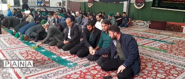 اقامه نماز عبادی سیاسی جمعه همزمان با سی و چهارمین روز شهادت قائد امت حضرت آیت الله خامنه‌ای 