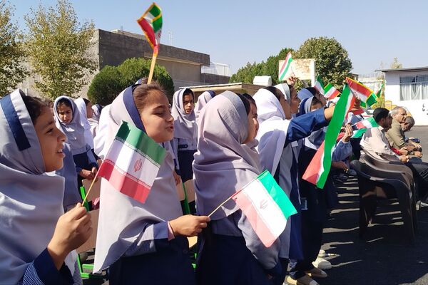 مدرسه فروغ دانش میزبان آیین باشکوه جشن عاطفه‌ها شد