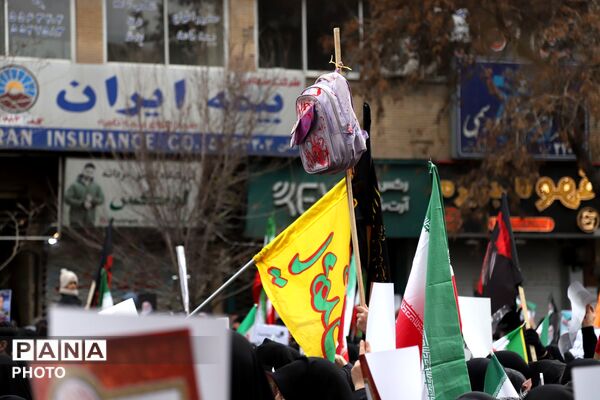 تجمع بانوان علمدار زینبیون تبریز در محکومیت جنایات بی سابقه آمریکا و رژیم صهیونیستی