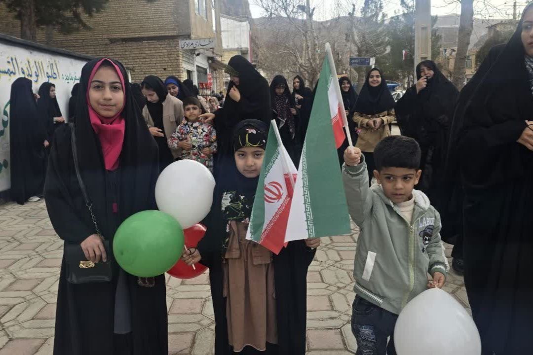خروش مردم  فلارد در راهپیمایی ۲۲ بهمن