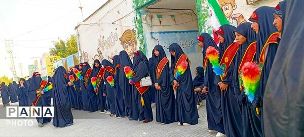 آرامش ابدی بر پیکر شهید «صیاد امید عربی» در میناب