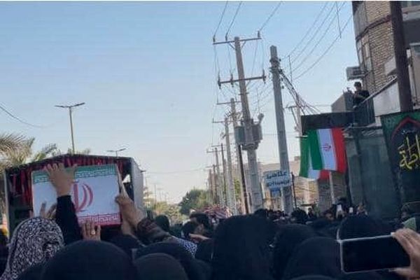 بام میناب آرامگاه لاله های بهشتی