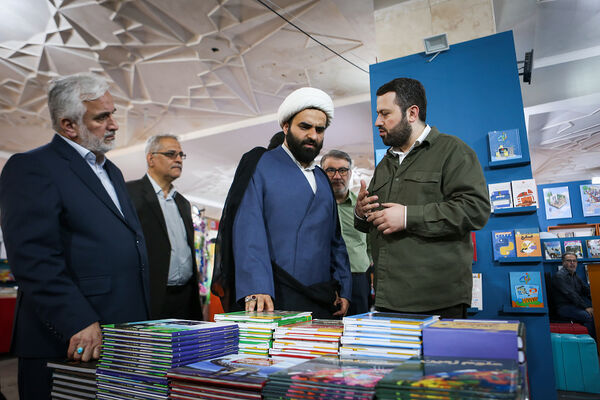 بازدید معاون پرورشی و فرهنگی وزارت آموزش و پرورش از سی‌وپنجمین نمایشگاه بین‌المللی کتاب تهران