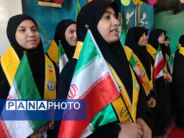 یادآورحماسه سیزدهم آبان دردبیرستان شاهدشهید قاسم سلیمانی