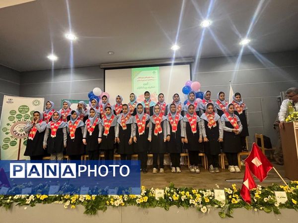 مراسم تحلیف پیشتازان دبستان آرمینه مصلی نژاد ناحیه۶ مشهد