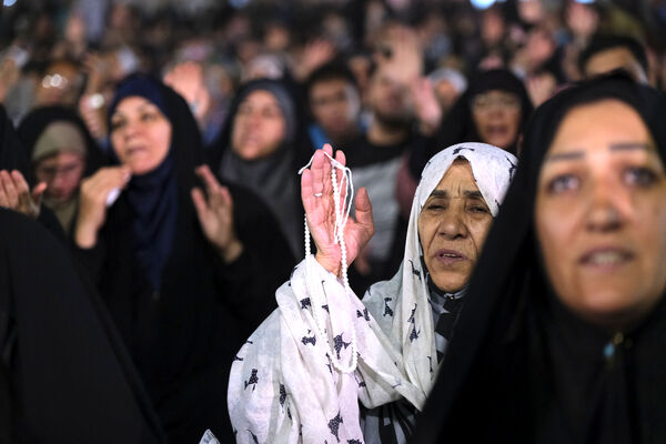 جشن آغاز امامت حضرت مهدی(عج) در مسجد جمکران