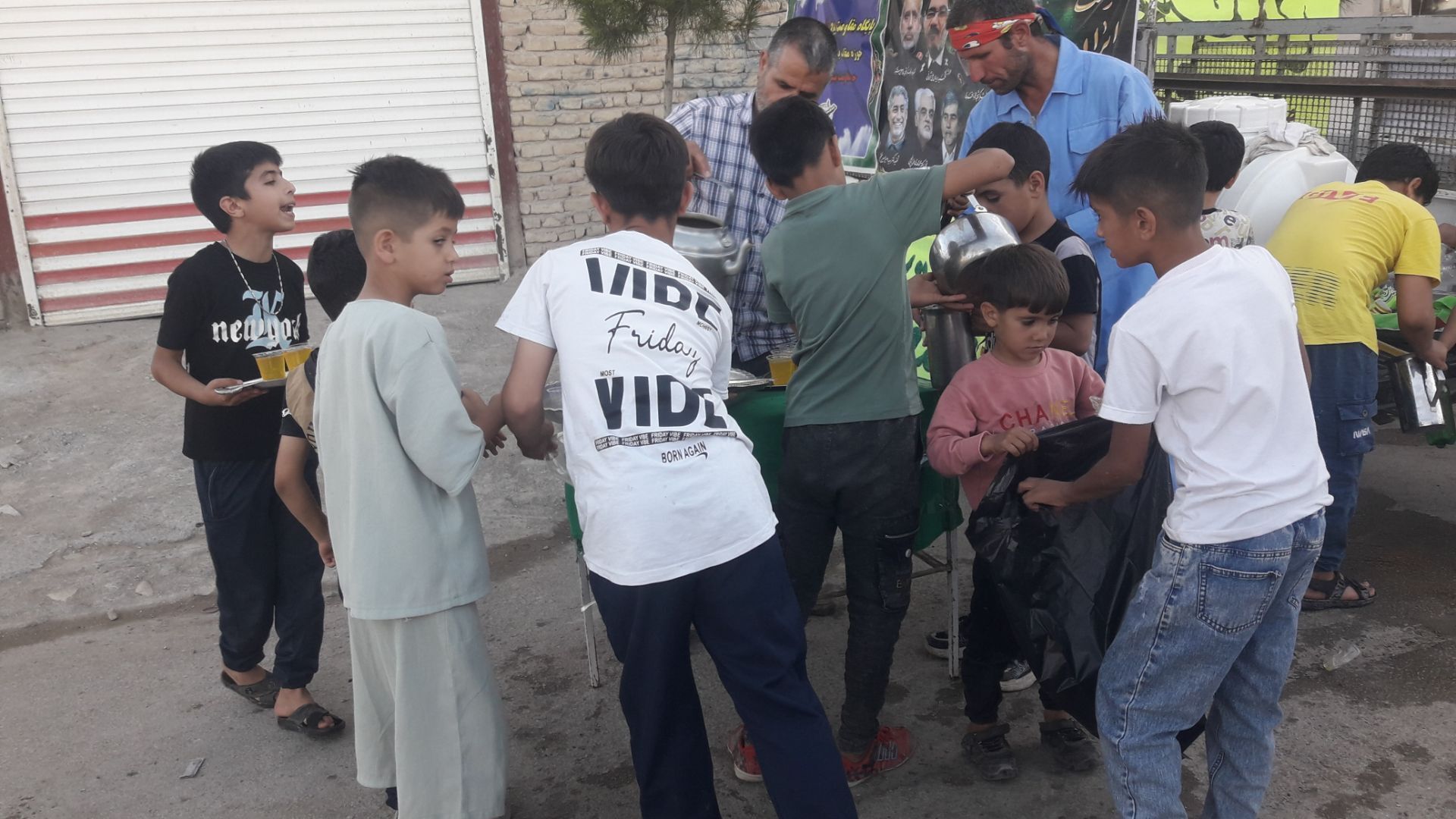 برگزاری مراسم یادبود شهیدان غدیر در روستای چلو شیروان 