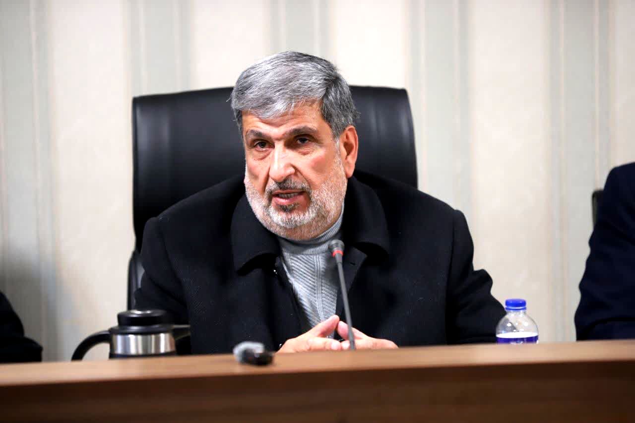 مدرسه‌سازی بدون معلم معنا ندارد