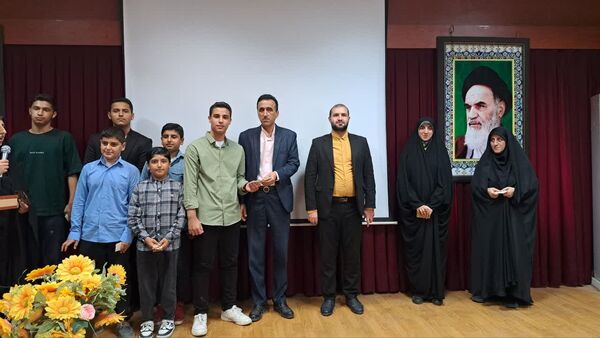 تجلیل از نخبگان قرآنی در نکا