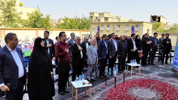 بهره‌برداری از دبستان ۱۲ کلاسه حسن‌زاده در مشهد 