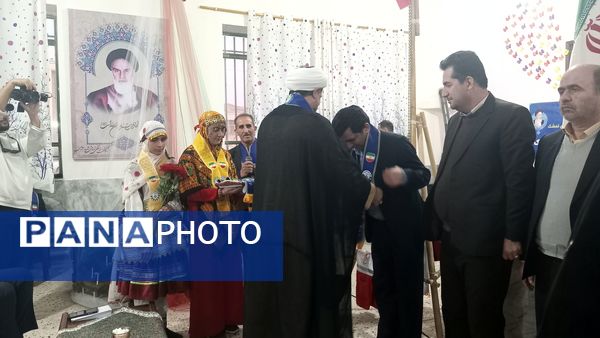 افتتاحیه اردوی تمشک در شهرستان راز و جرگلان