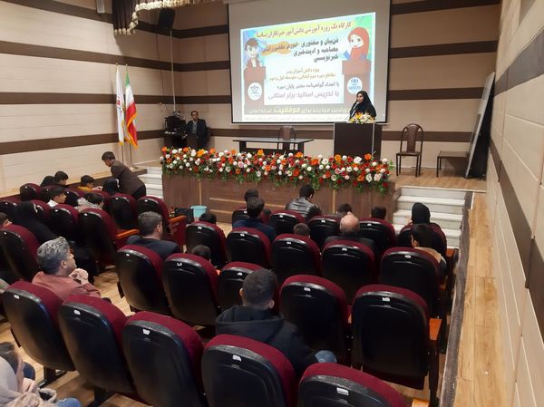 کارگاه استعدادیابی دانش‌آموزخبرنگاران پانا در کرمانشاه 