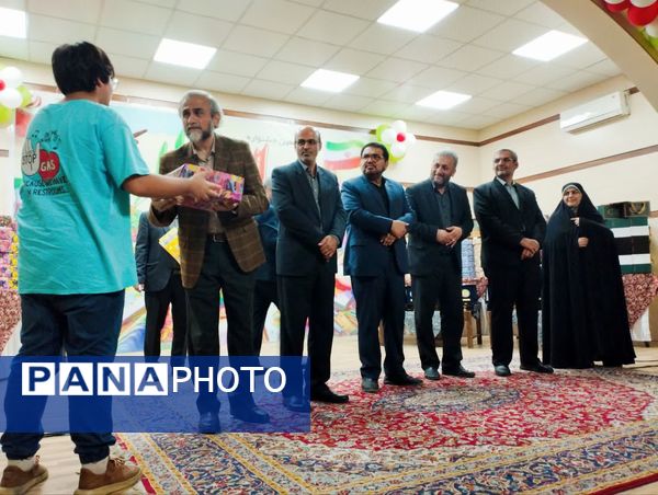 آیین اختتامیه سیزدهمین جشنواره نوجوان سالم و یاریگران زندگی استان مازندران