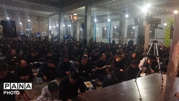 مراسم شب ۱۹ ماه رمضان در مسجد جامع نیشابور 
