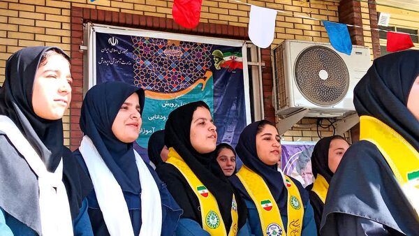 نواخته شدن « زنگ جوانه‌ها» در مدارس شهرستان باشت