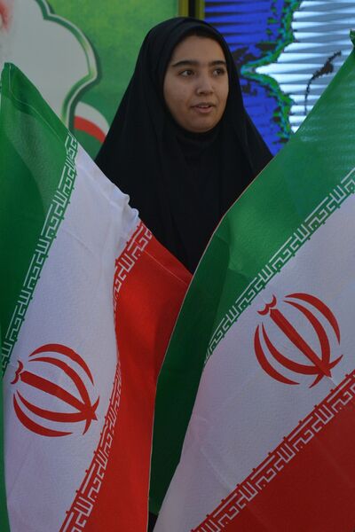 زیر پرچم ایران