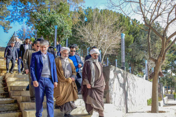  بازدید معاون فرهنگی و اجتماعی و زیارت استانداری استان خراسان رضوی از بامشار شهرستان کاشمر 